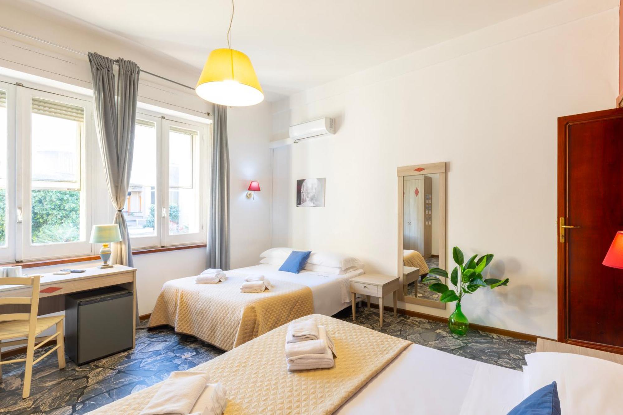 Kalie Rooms Guest House Каляри Екстериор снимка
