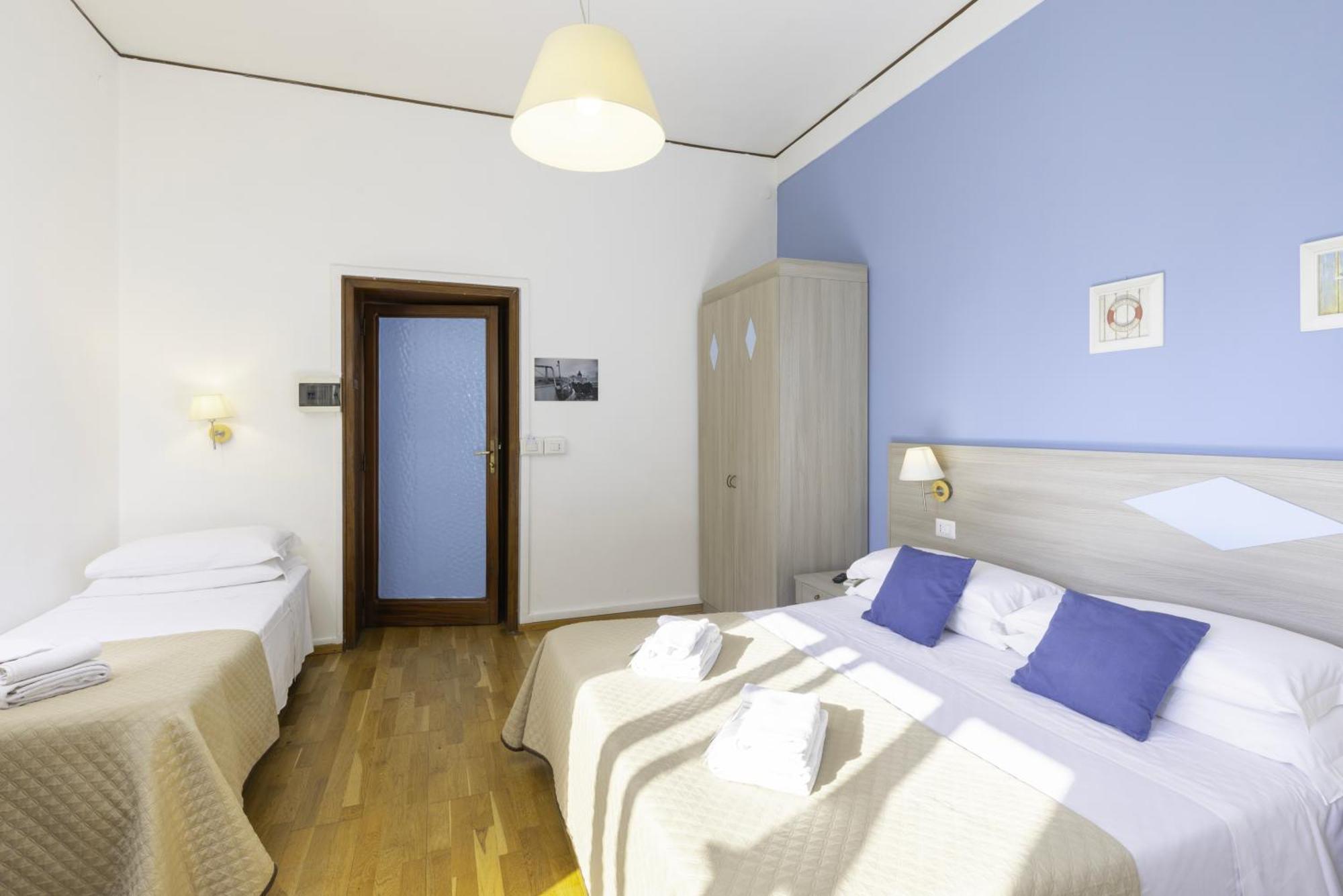 Kalie Rooms Guest House Каляри Екстериор снимка