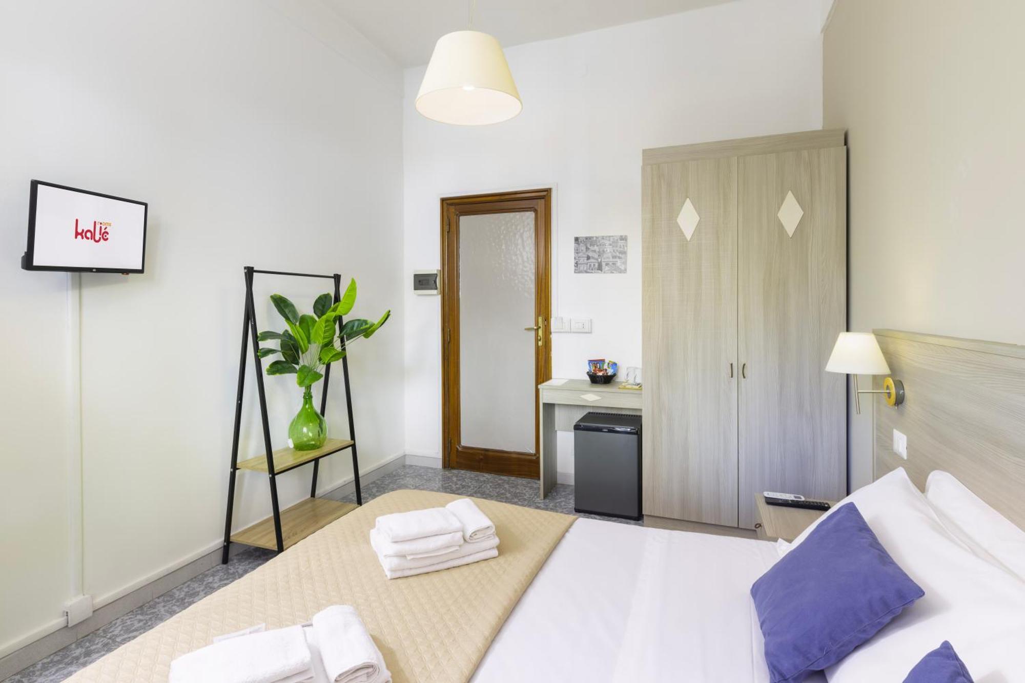 Kalie Rooms Guest House Каляри Екстериор снимка