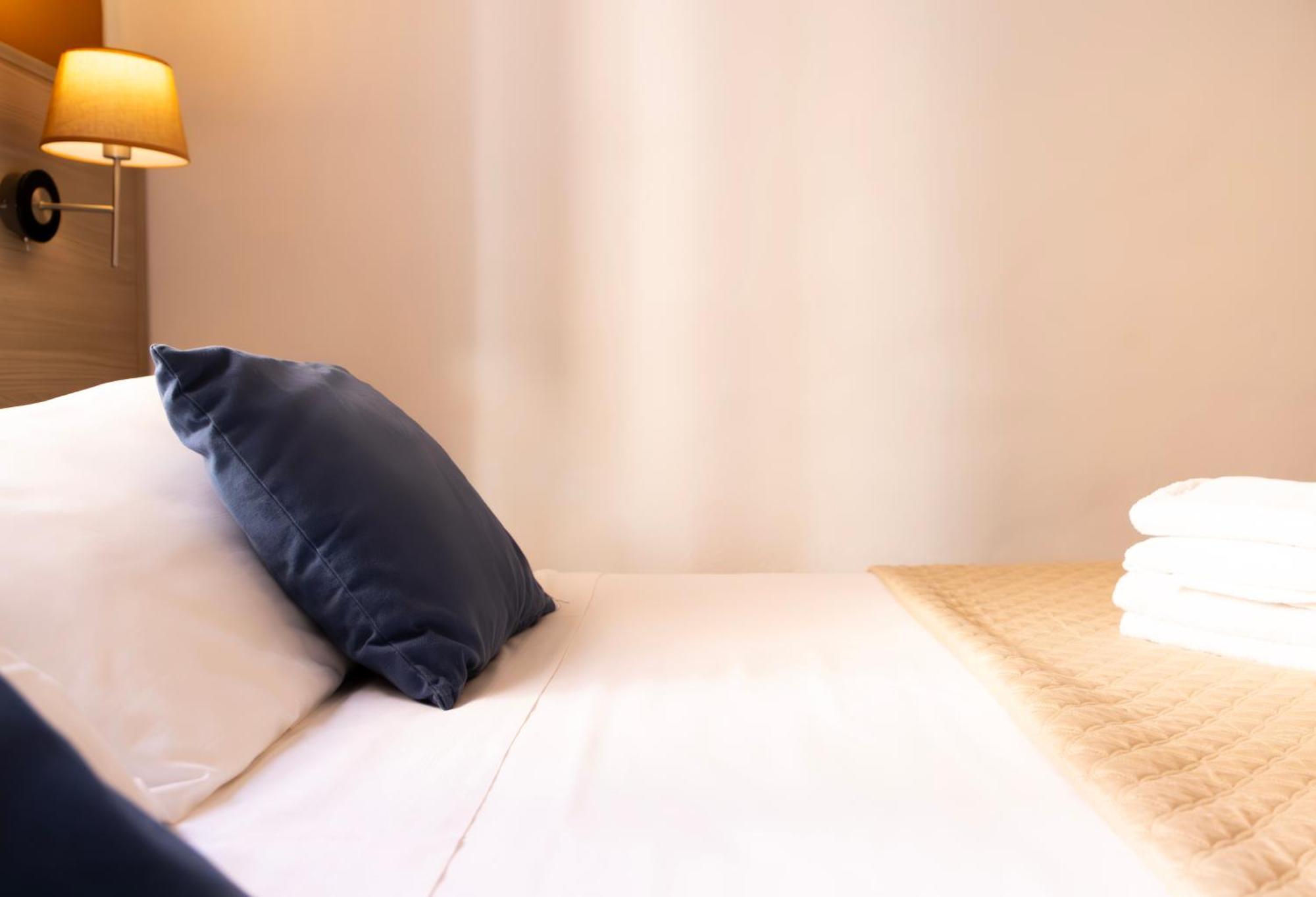 Kalie Rooms Guest House Каляри Екстериор снимка