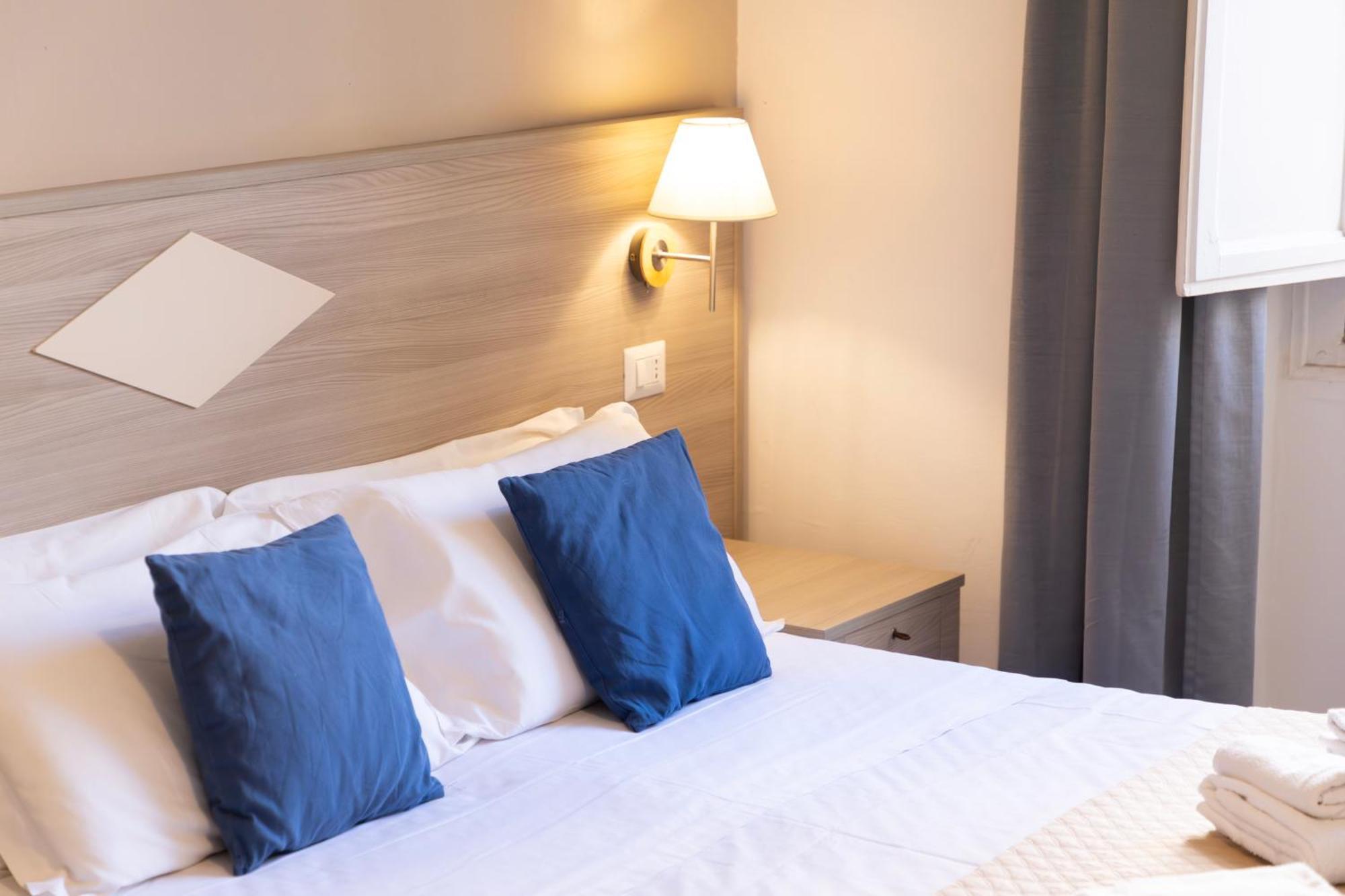 Kalie Rooms Guest House Каляри Екстериор снимка