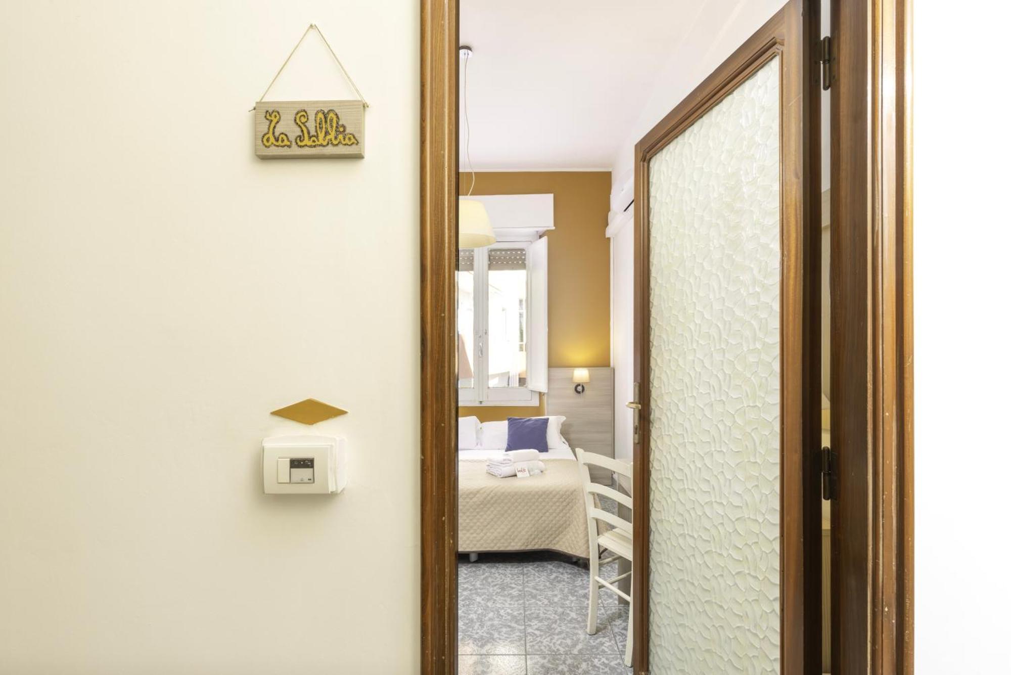 Kalie Rooms Guest House Каляри Екстериор снимка